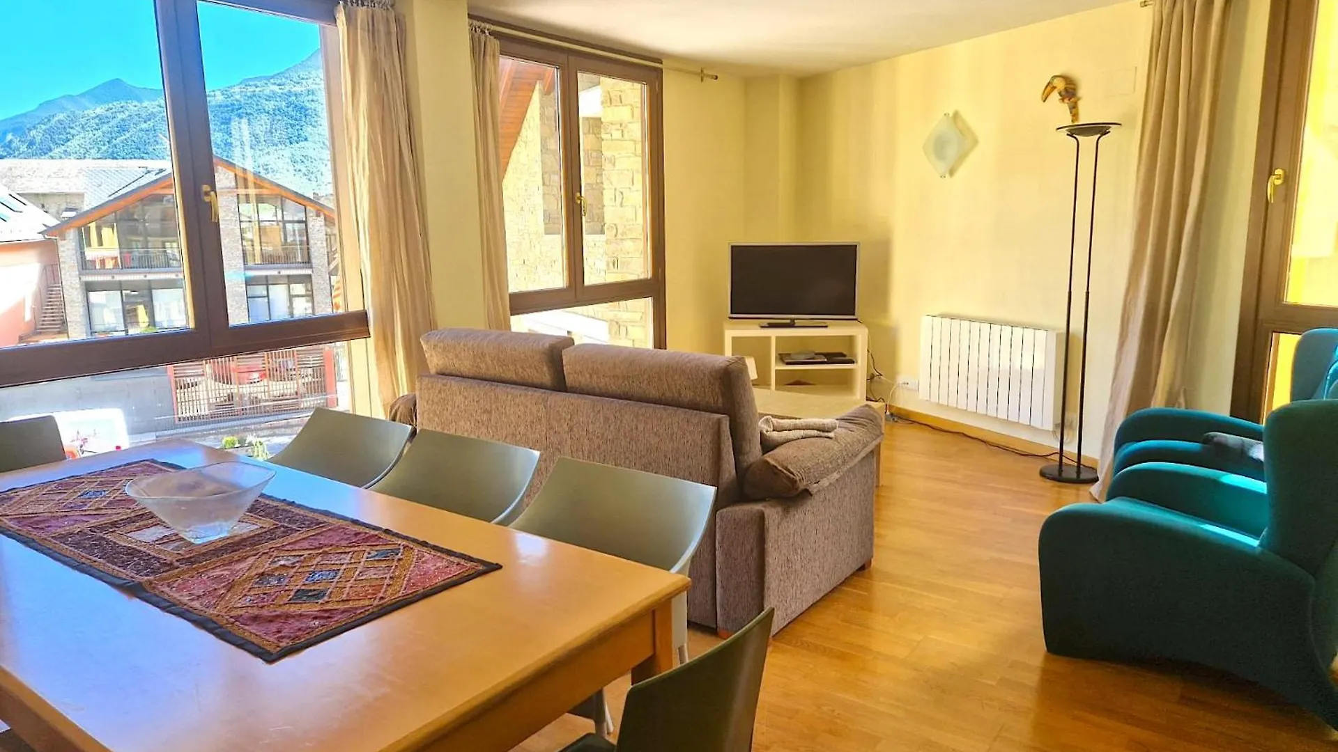 Apartament Familiar Amb Vistes By Rural D\'Aneu contacts